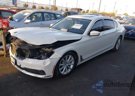 2018 BMW 740I из США, поврежденный, VIN WBA7E2C5XJG742687